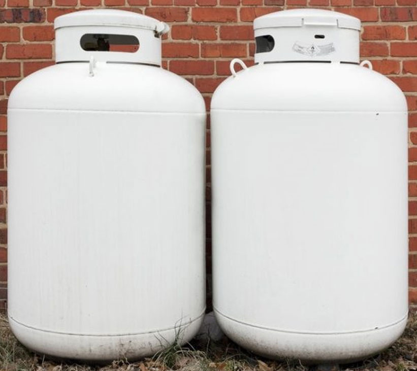 200 pound propane tank for small spaces