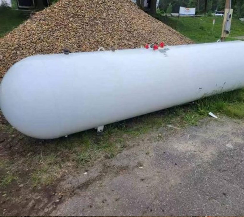 1000 gallon above & below ground propane tank