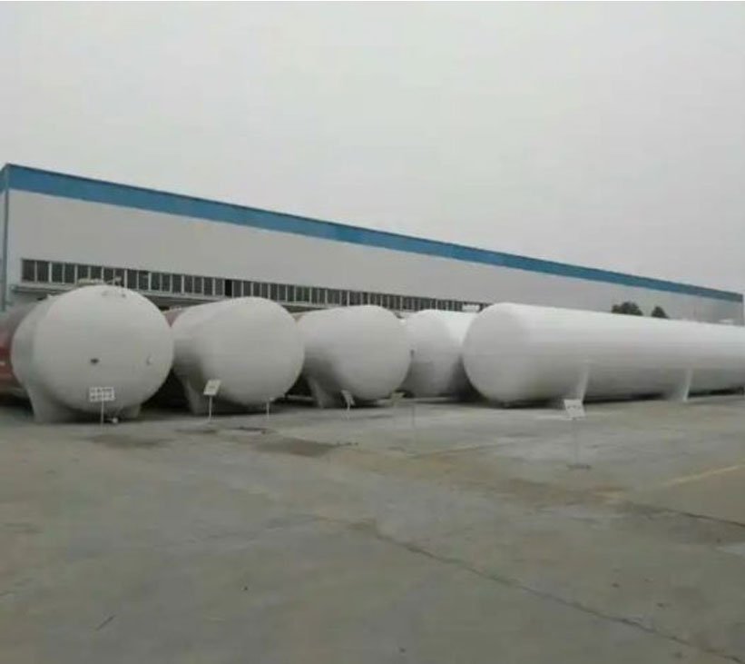 10000 Gallon Propane Tank - Image 2